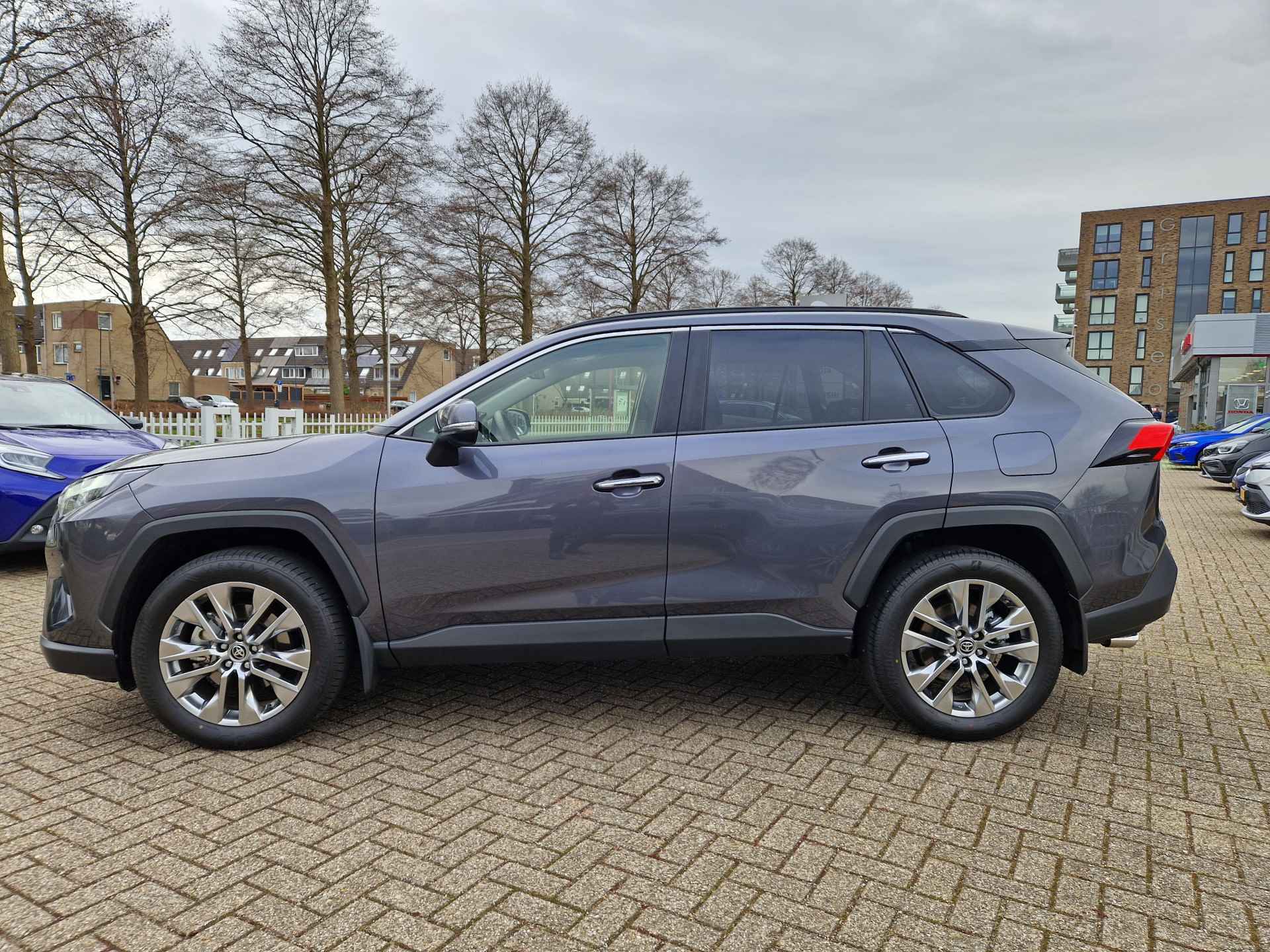 Kneppers Zoetermeer Officieel Honda dealer en Toyota merkspecialist